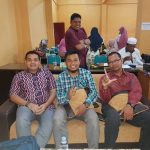 Narasumber Riswan Effendi PhD bersama Panitia dan Peserta